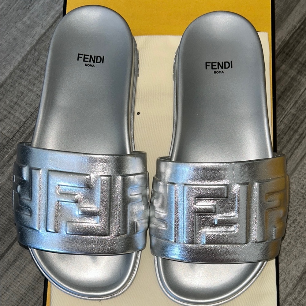 Fendi Silver leather slides